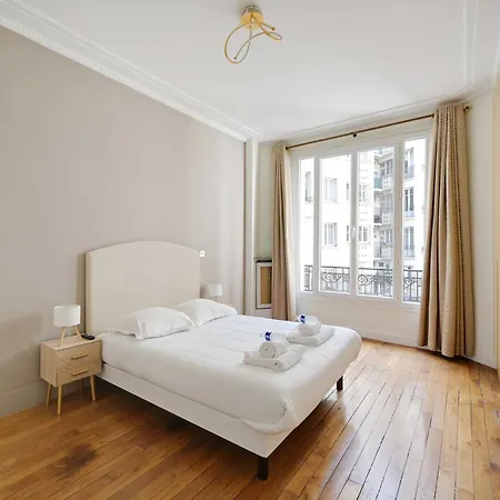 Elegant 3br For 6 - Near Palais Des Congres * Paris