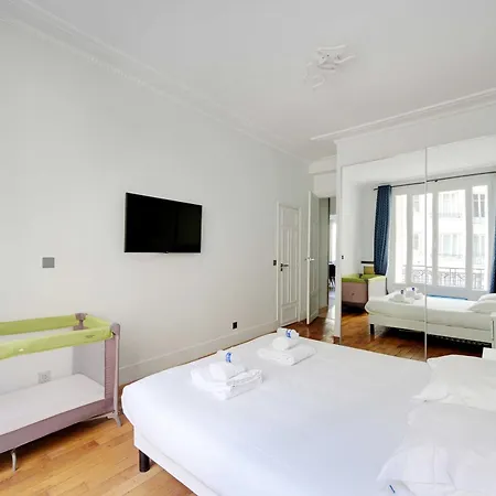 Elegant 3br For 6 - Near Palais Des Congres * Paris